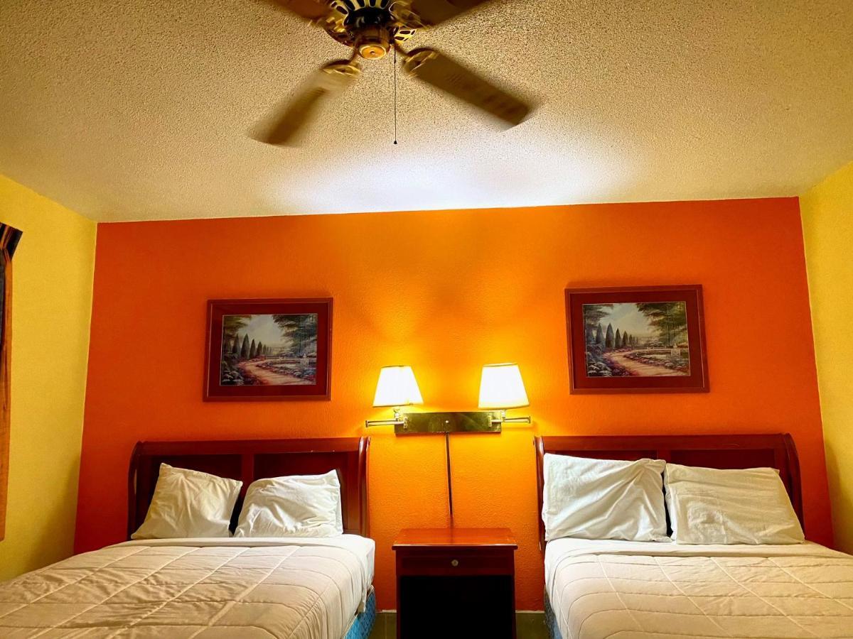 American Best Inn By Oyo I-35 Perry Near Lake Mcmurtry Εξωτερικό φωτογραφία